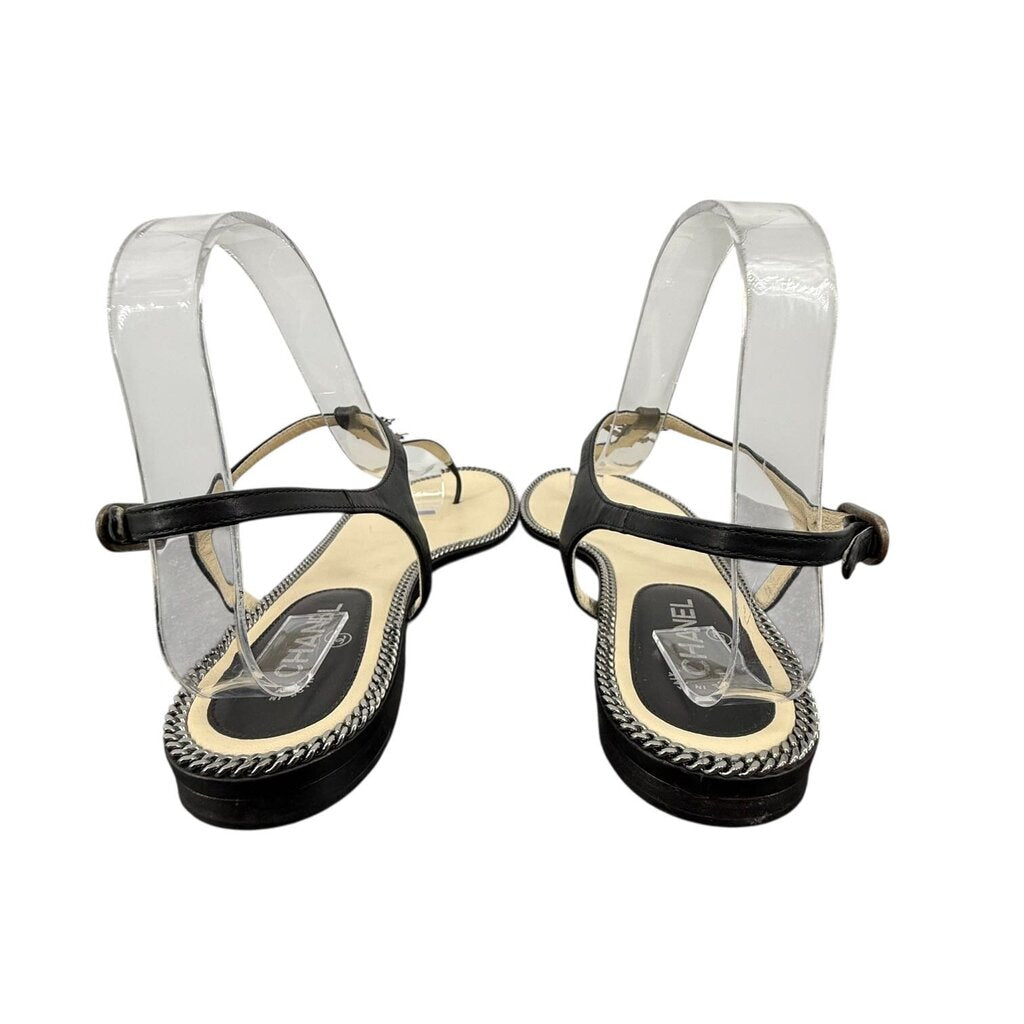 CC Logo Chain Thong Sandal