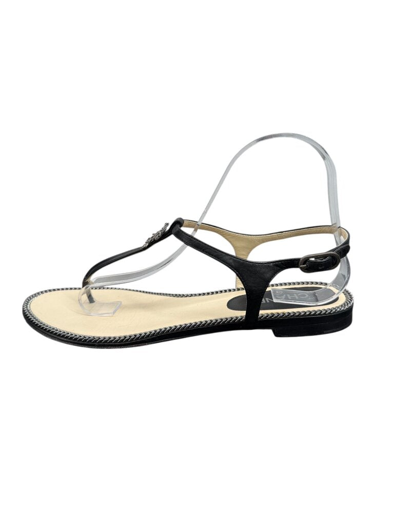 CC Logo Chain Thong Sandal