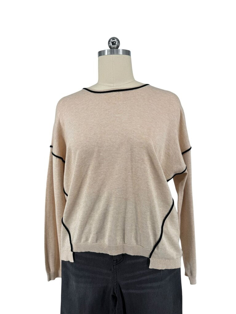 Cream Knit w/ black trim / IB4