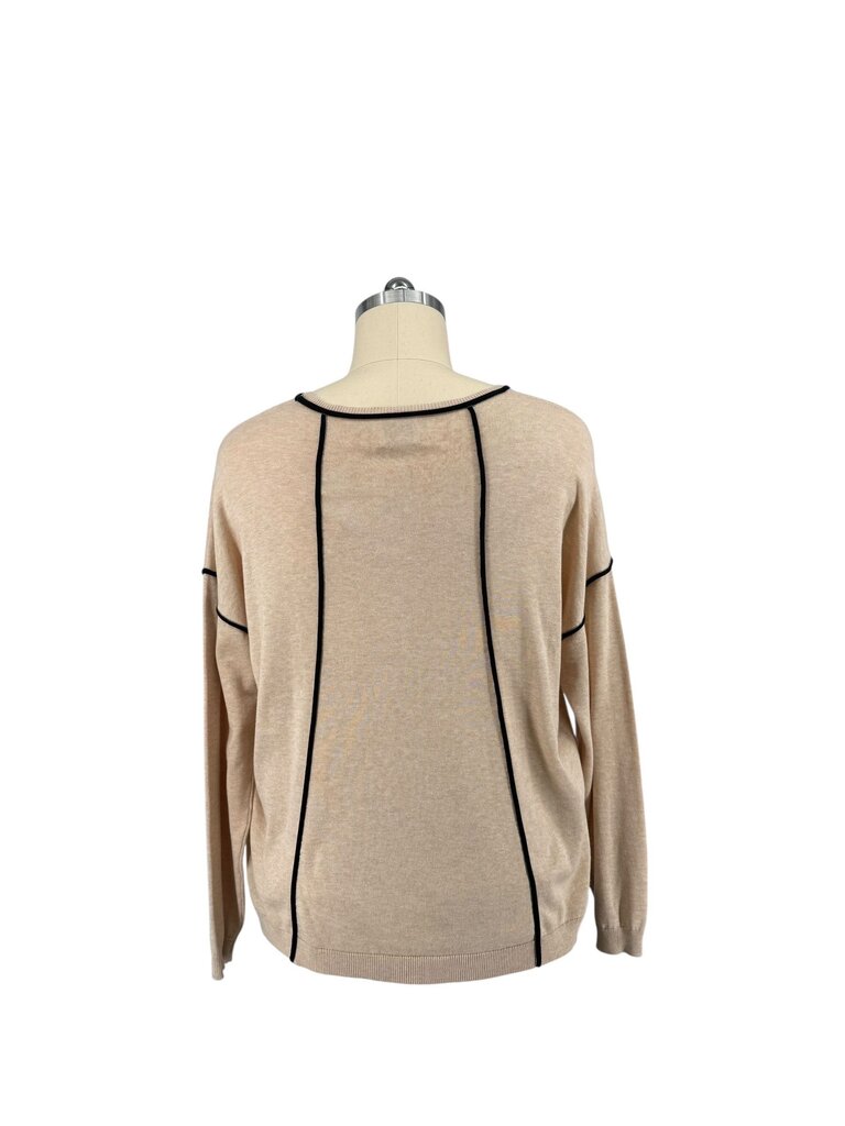 Cream Knit w/ black trim / IB4