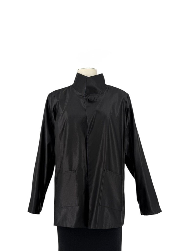 Reversible Ecru Collar Jacket