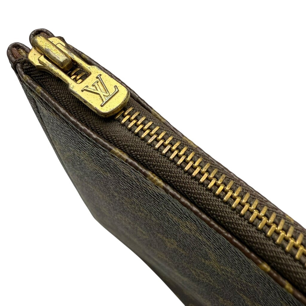 Zip Up Leather Laptop Sleeve \ GB5