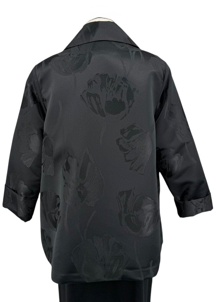 Tulip Jaquard Box Stand Up Collar