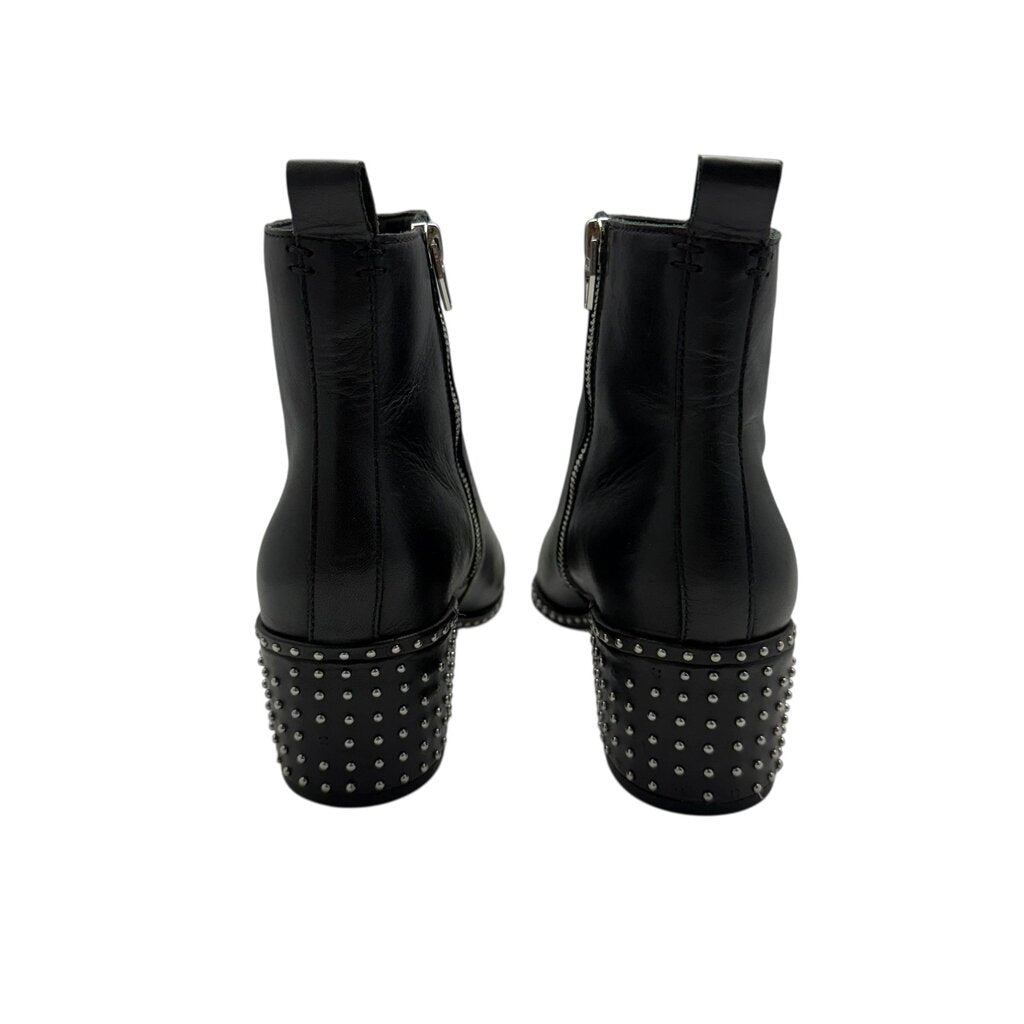 Studded Zip Almond Toe * as is / IA5