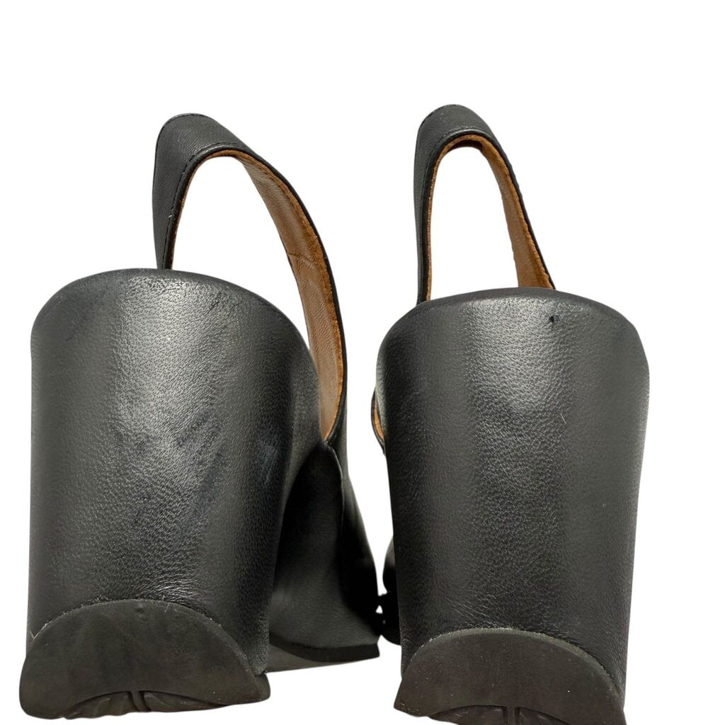 Odetta Peep Toe Slingback / ID5
