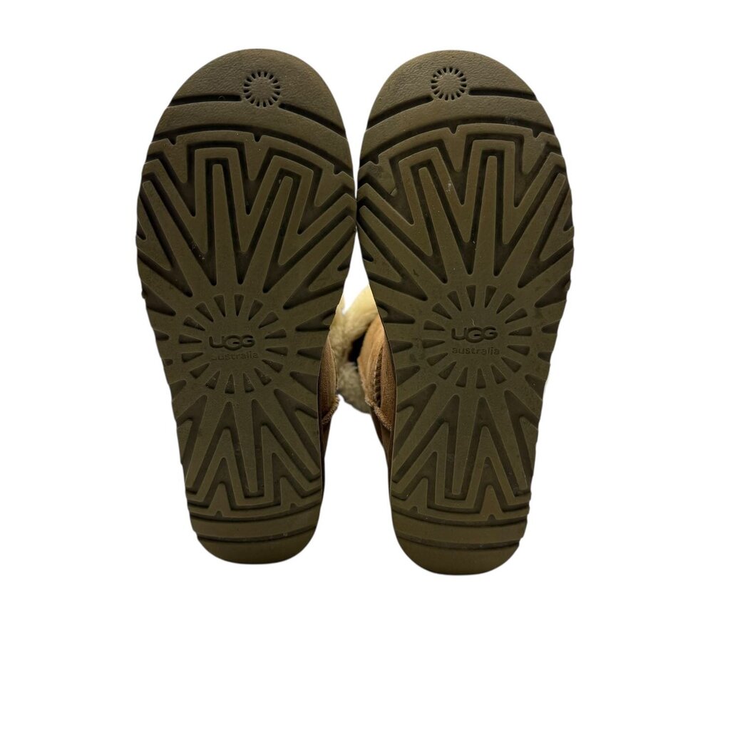 Bailey Button Triplet Boot