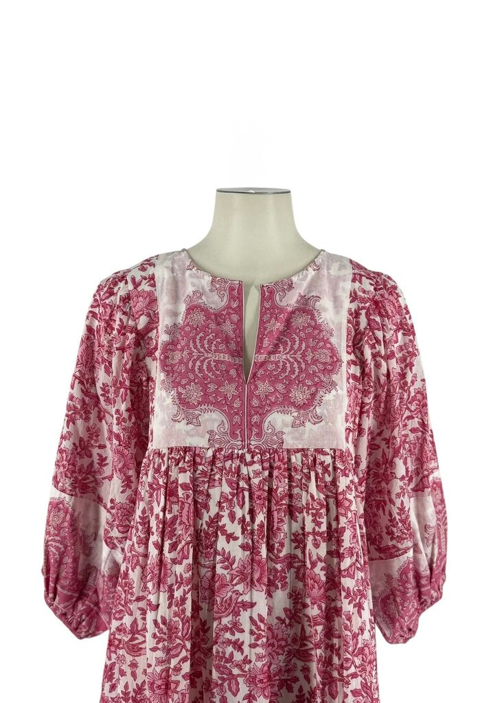 Islapayal Knee-Length Pink Dress