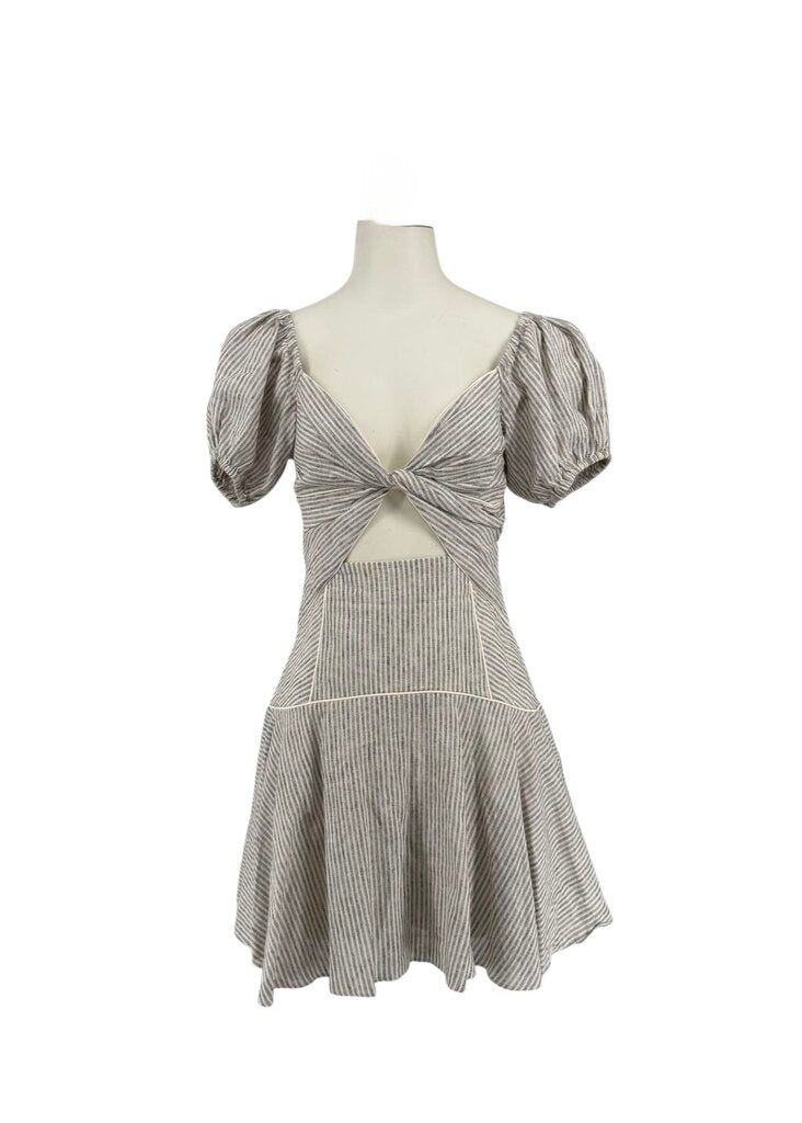 Significant Other Puff Sleeve Heart Twist