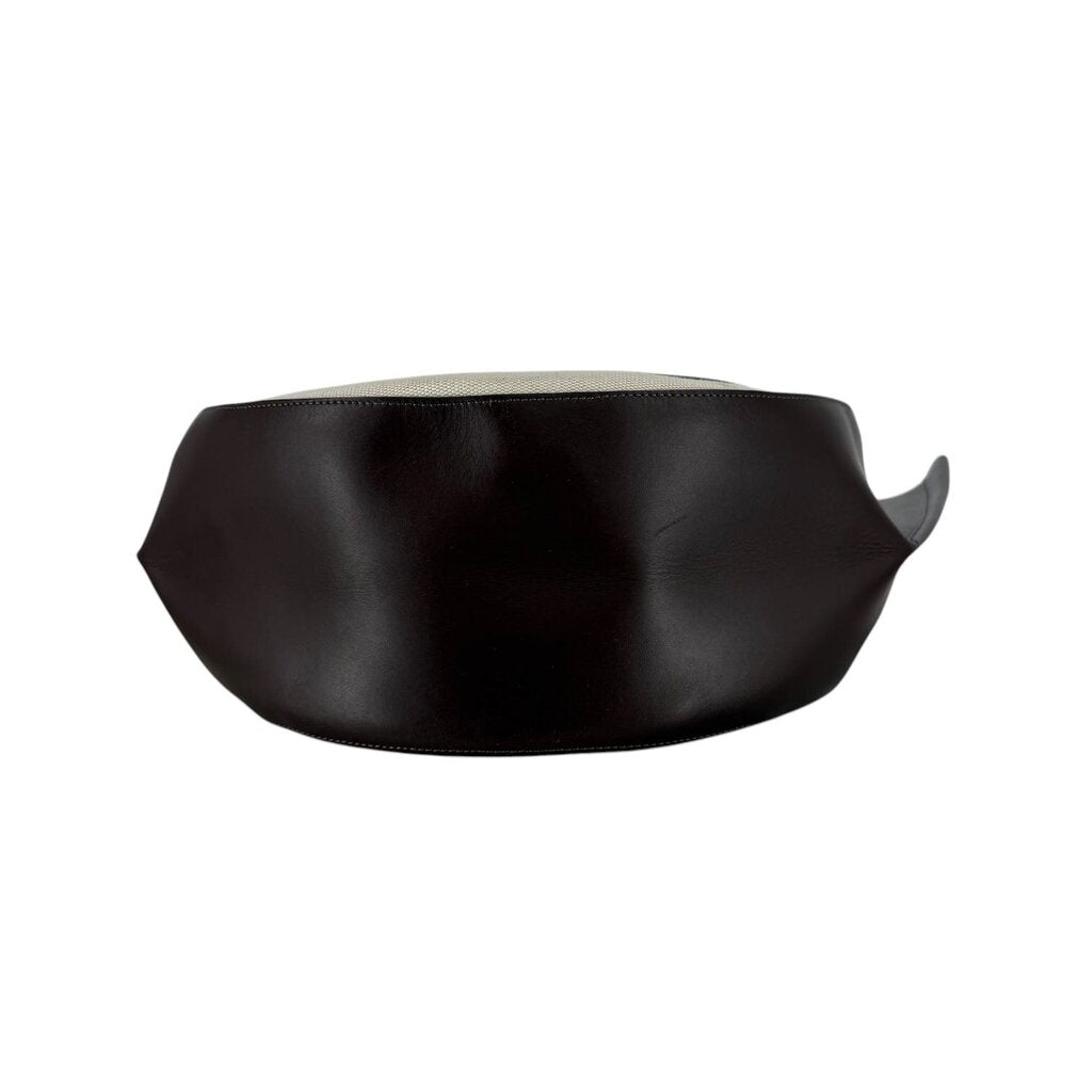 Hortensia Rounded Leather Handbag