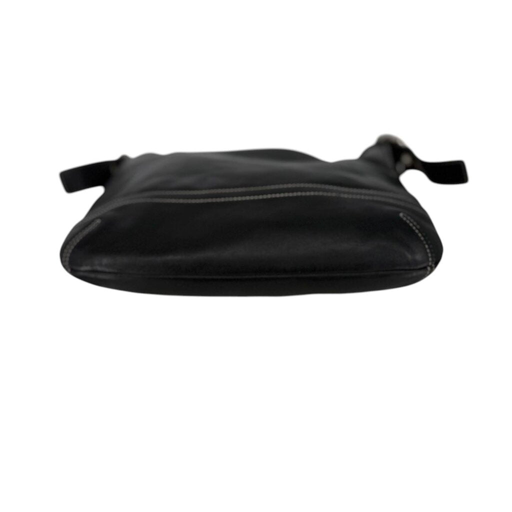 Soho Slim Leather Buckle Crossbody / GC6