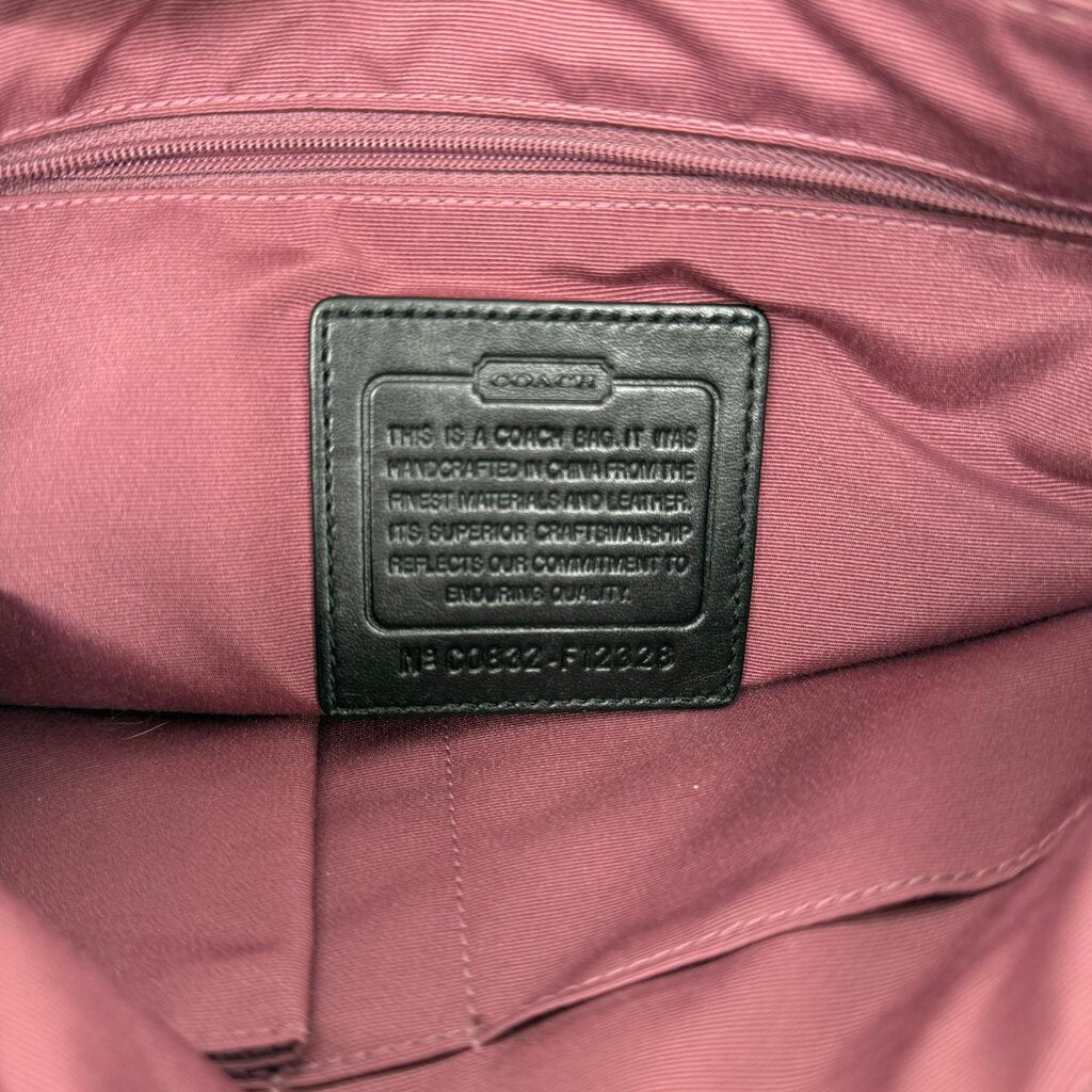 Vintage CC Hamptons Hobo / GC6