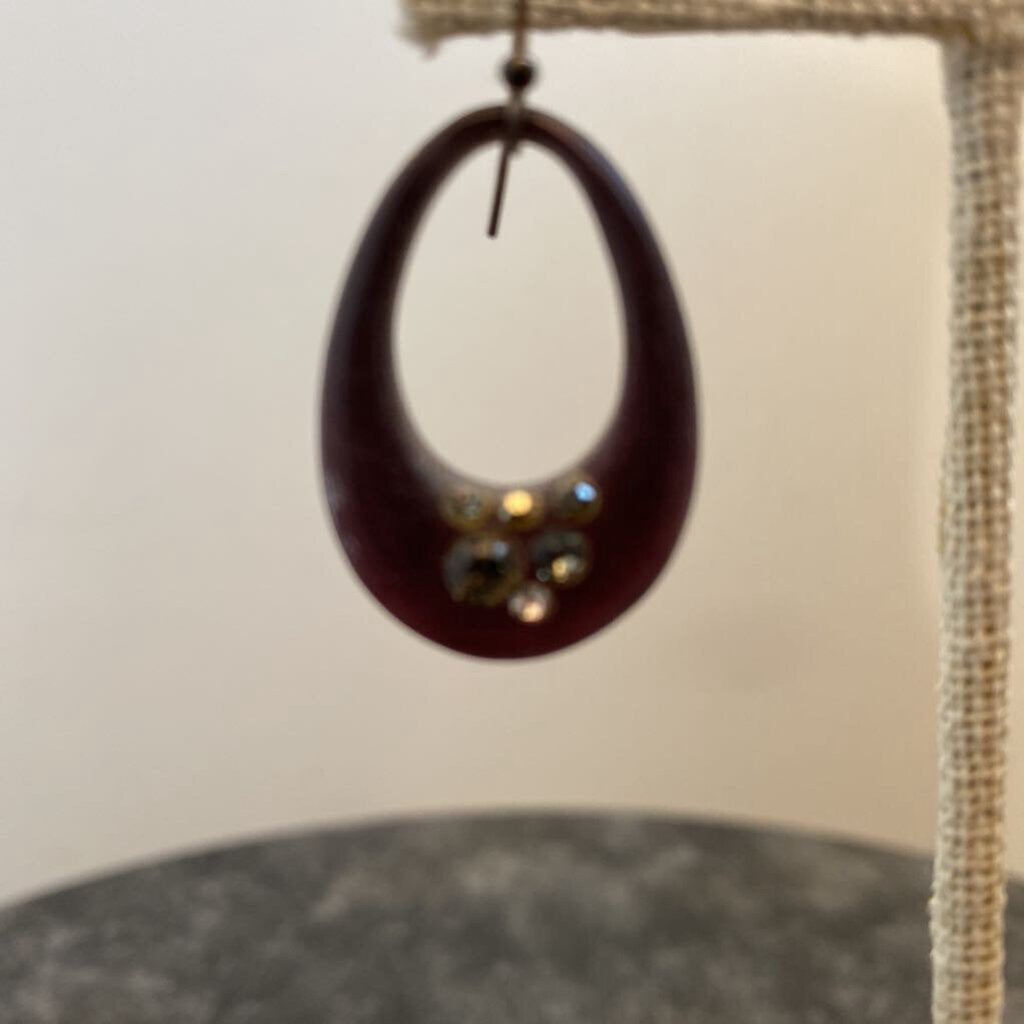 ABittar stone hoop