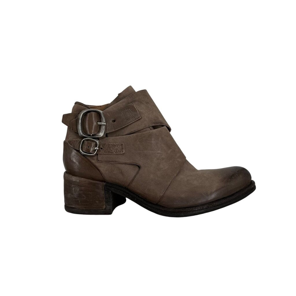 A.S. 98 Olin 2 Buckle Lt Gray Bootie (NWT) \ iB5