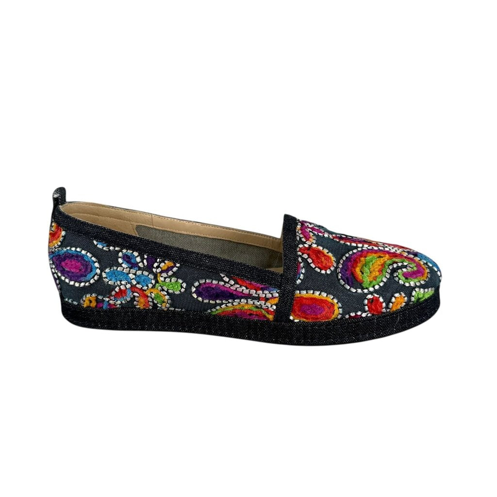 Embroidered Espadrille Flat / Eb6
