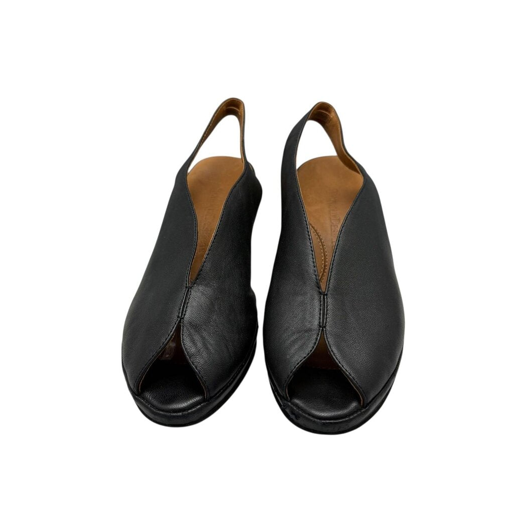 Odetta Peep Toe Slingback / ID5