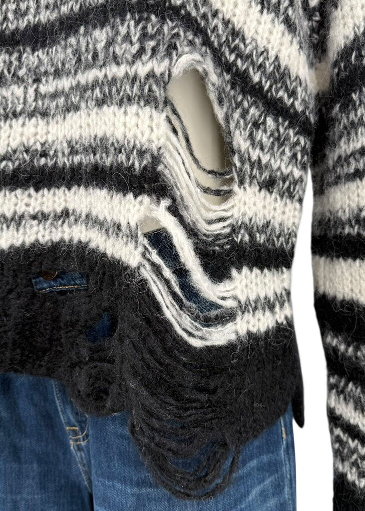 White Crochet with Black/KA5