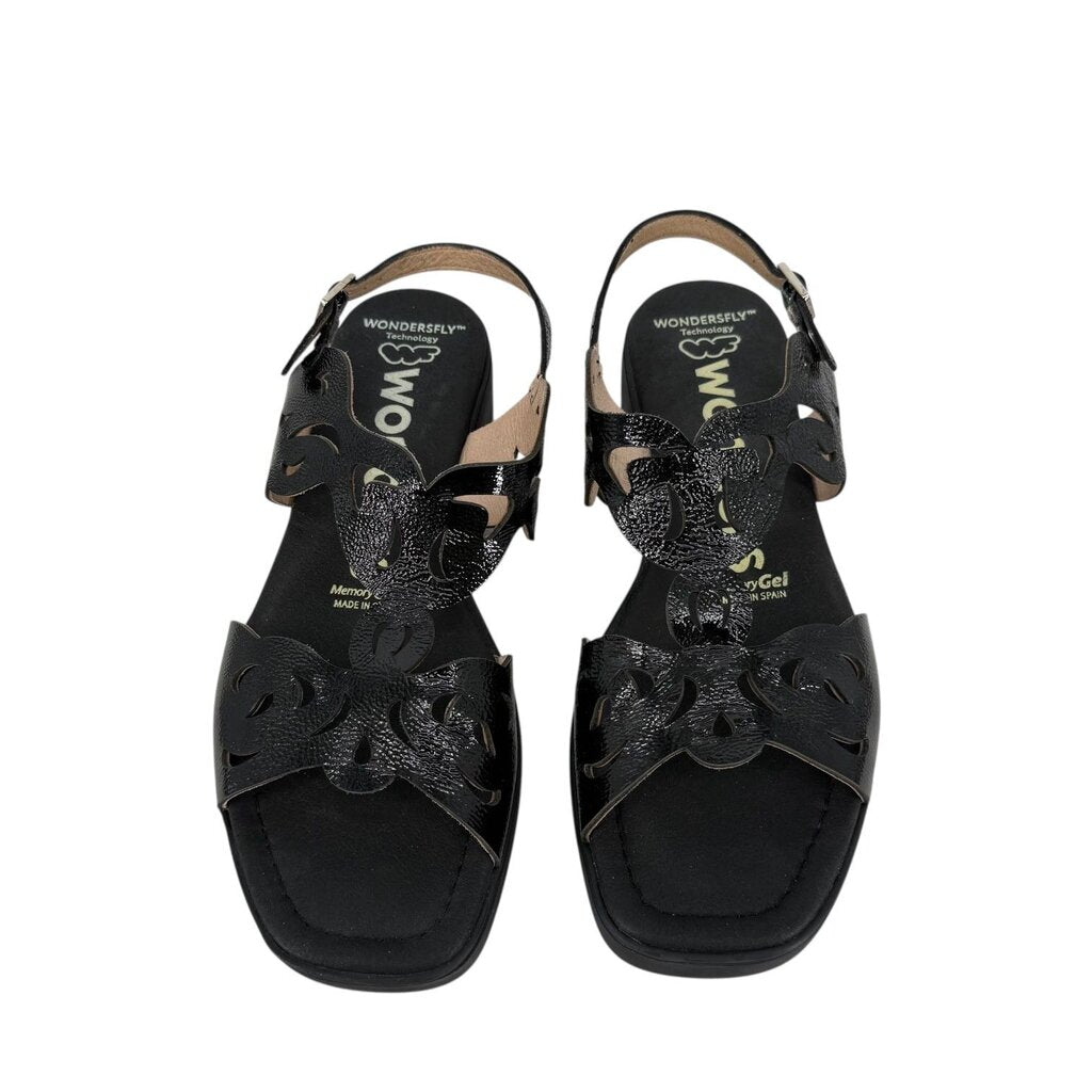 Floral Patent Leather Extralight Sandal
