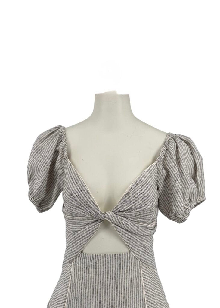 Significant Other Puff Sleeve Heart Twist
